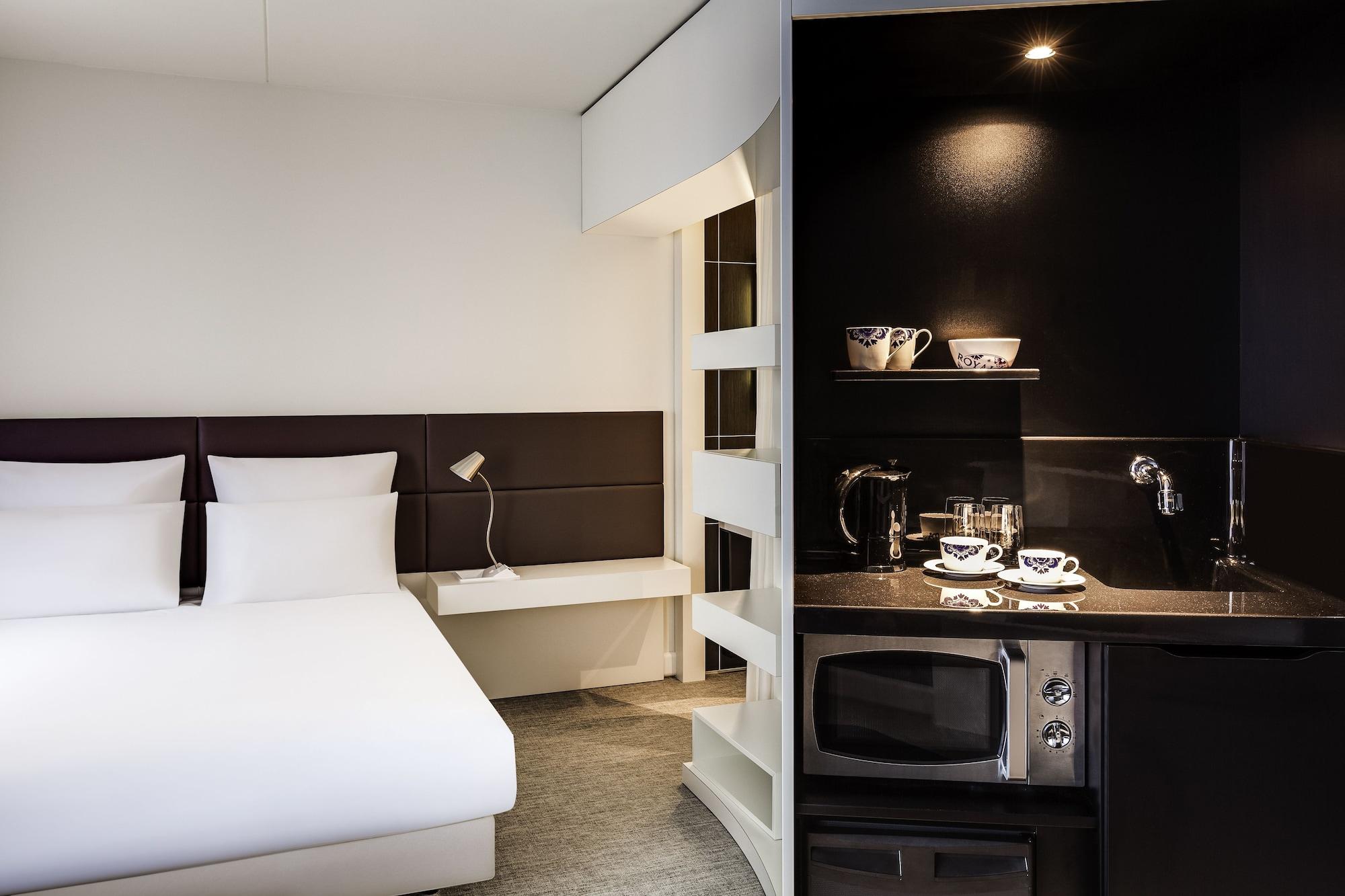 Novotel Paris Les Moulineaux 4*