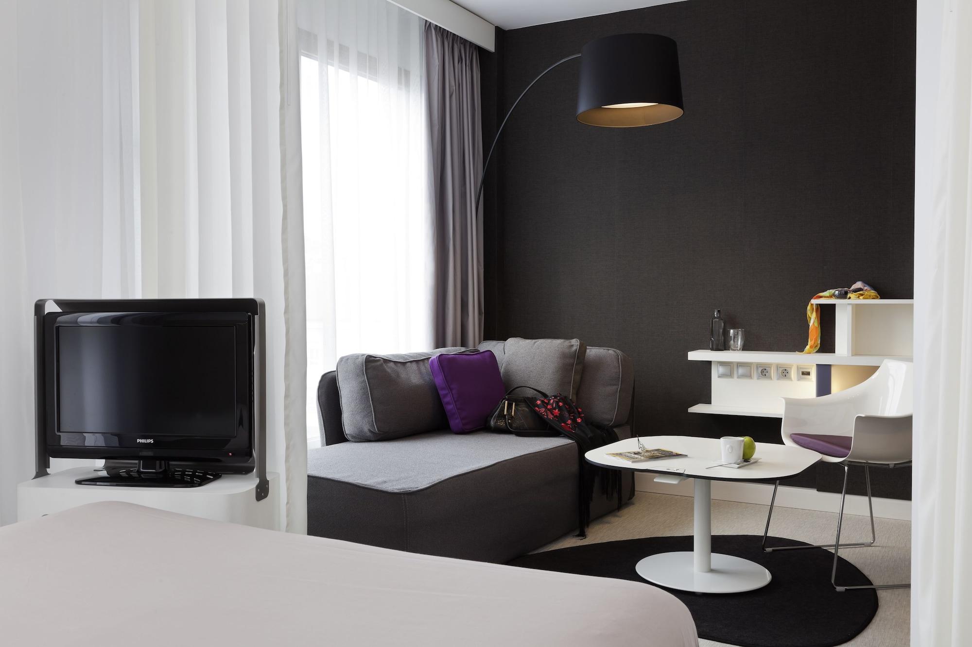 Hotel Novotel Paris Les Moulineaux 4*